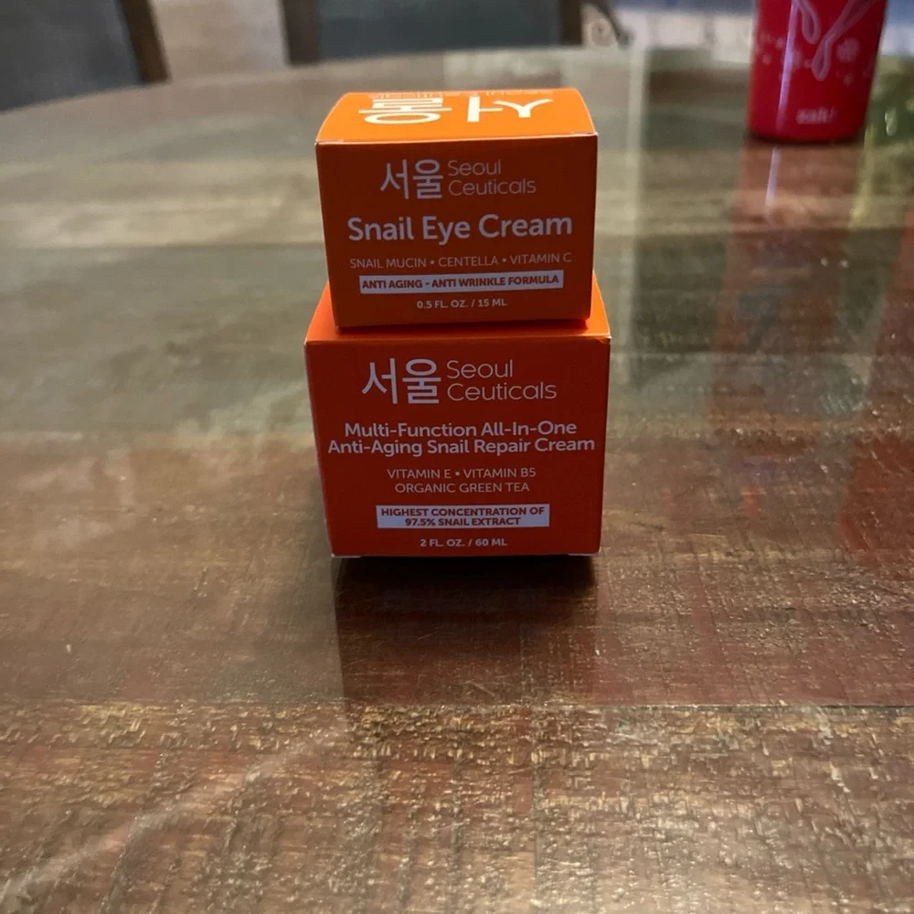 Facial and eye cream Snail Eye Cream - facial cream 2 piece